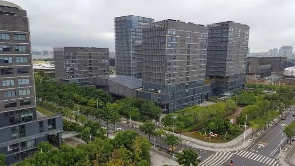 如何看待东莞华为研发实验室起火这件事？