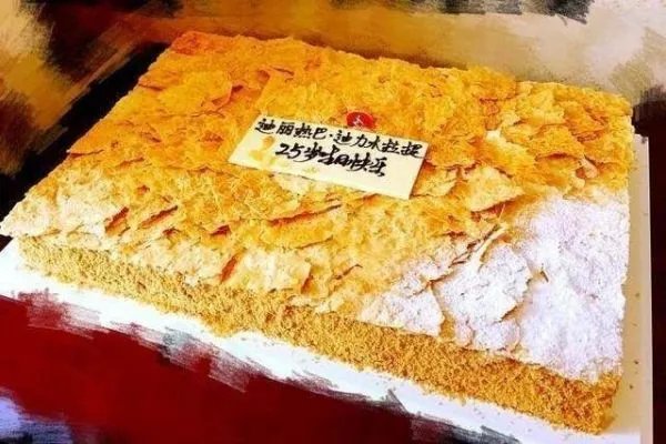 鹿晗向迪丽热巴求婚了吗？到底怎么回事？