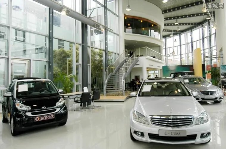 西安奔驰女车主身份 奔驰女车主照片及完整视频遭疯传