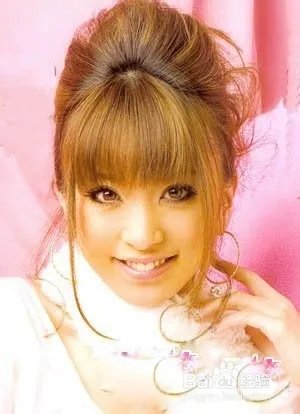 韩式头顶蓬松发型扎法图解