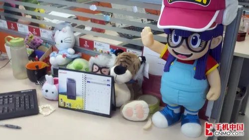 完美TD里程碑 摩托罗拉MT716详尽评测