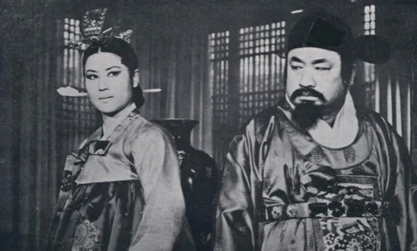 崔银姬逝世对世界有没影响？