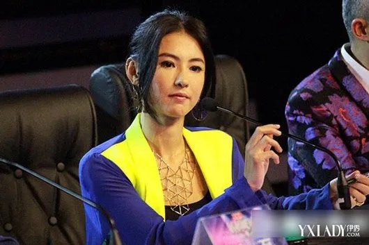 张柏芝逛街买百万手袋照片曝光30岁女人美白嫩肤方法