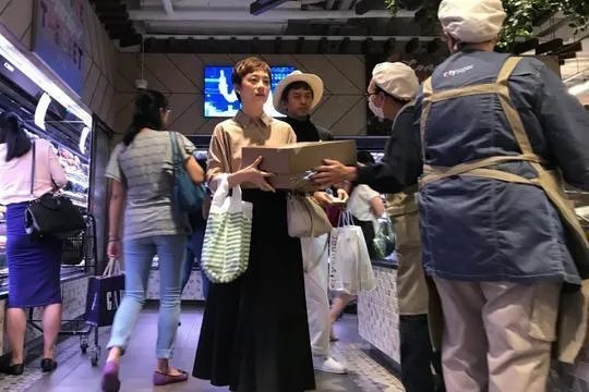 邓超为孙俪庆生惹人艳羡,究竟如何在千万人之中找到“对”的人?