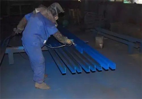 钢结构刷漆一吨大约多少平方