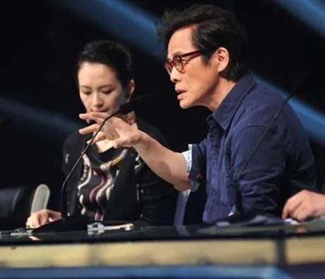 中国最强音罗大佑骂哭章子怡 拍桌反击泪奔离席