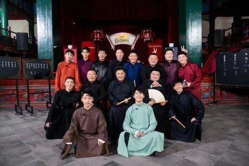 《德云斗笑社》在哪里播出？