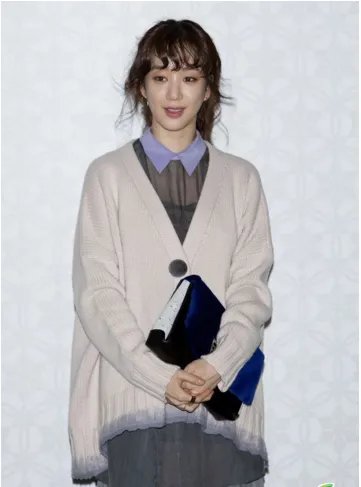 【图】曝郑丽媛整容失败成僵尸脸  前后对比反差太大成“老奶奶”