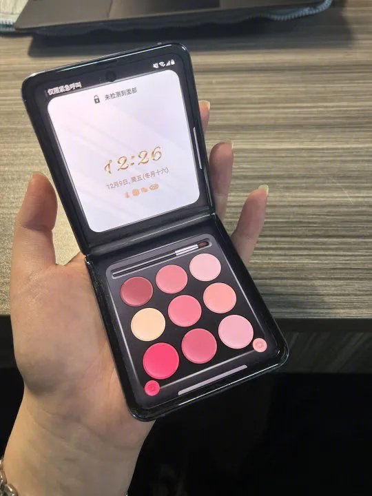 一个手机花了我1万6…