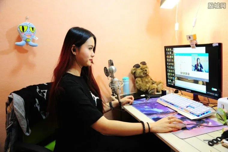 网贷12万给女主播 借钱给对方后被拉黑连面都没见过