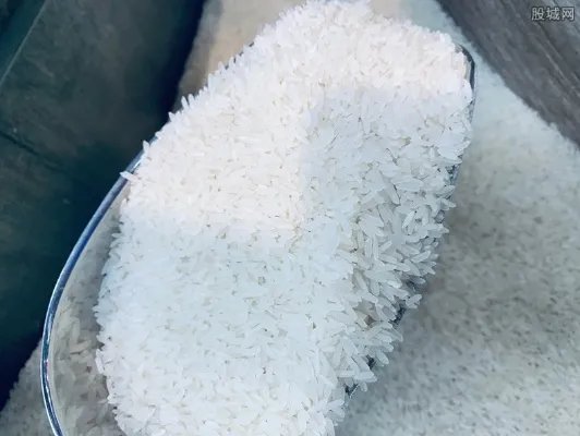 疫情地区过年要屯粮吗？官方回应储备充实无需担心