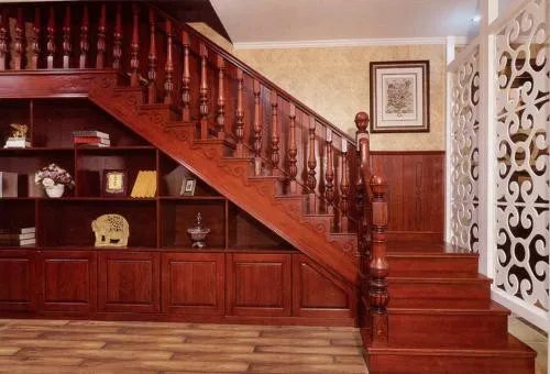 室内木楼梯容易出现哪些问题 6个保养木楼梯的小窍门