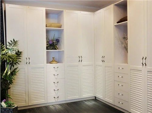 好莱客整体衣柜材料有哪些 常见的整体衣柜材料推荐