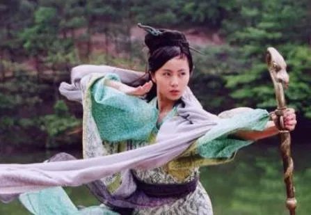 孙莉年轻时照片:当年的女娲居然是她