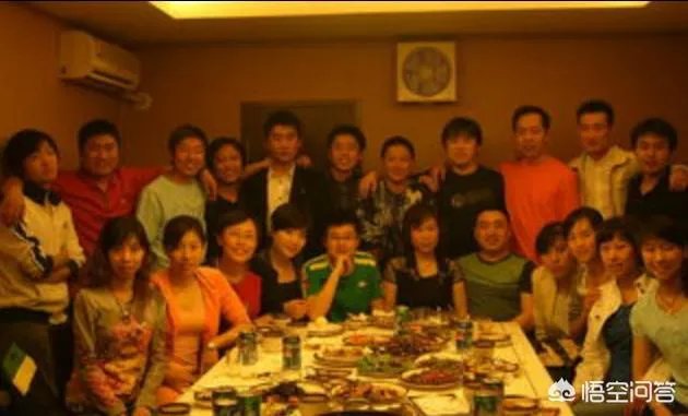 同学聚会有钱的看不起没钱的反被杀，同学聚会还有必要参加吗？