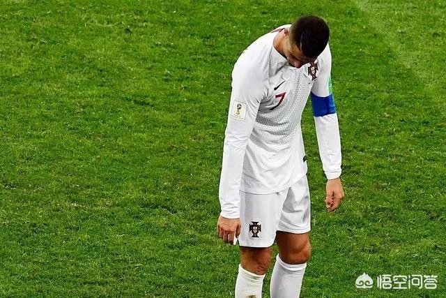 世界杯上梅西、c罗回家了，是不是意味着“双骄”时代结束了？