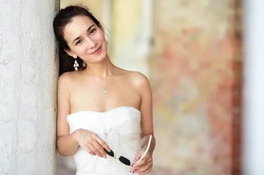 卢靖姗遮阴是什么意思？卢靖姗是混血吗父母资料揭晓