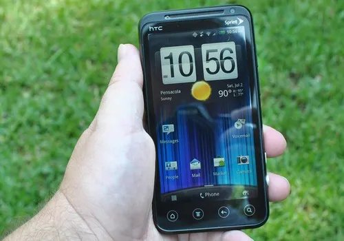 HTC EVO 3D震撼上市 行货C5-03不足1K5