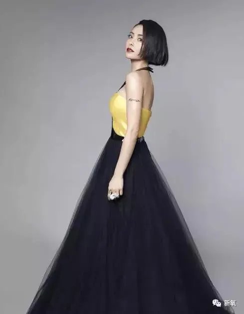 2017金马奖颁奖典礼上，谁的礼服更耀眼？