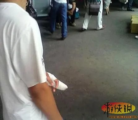 让人瞬间鸡动不已!充满邪恶的镜头的恶搞囧图