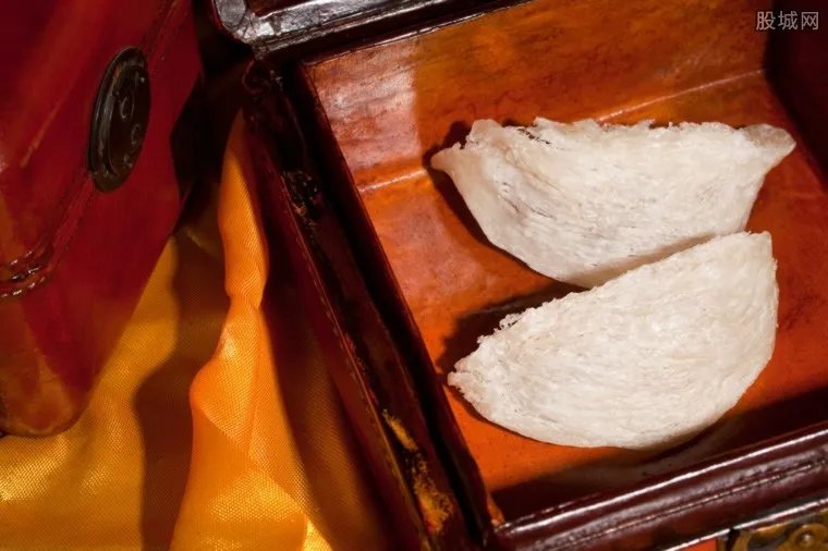 保价20万燕窝被寄碎 正宗燕窝一斤多少钱