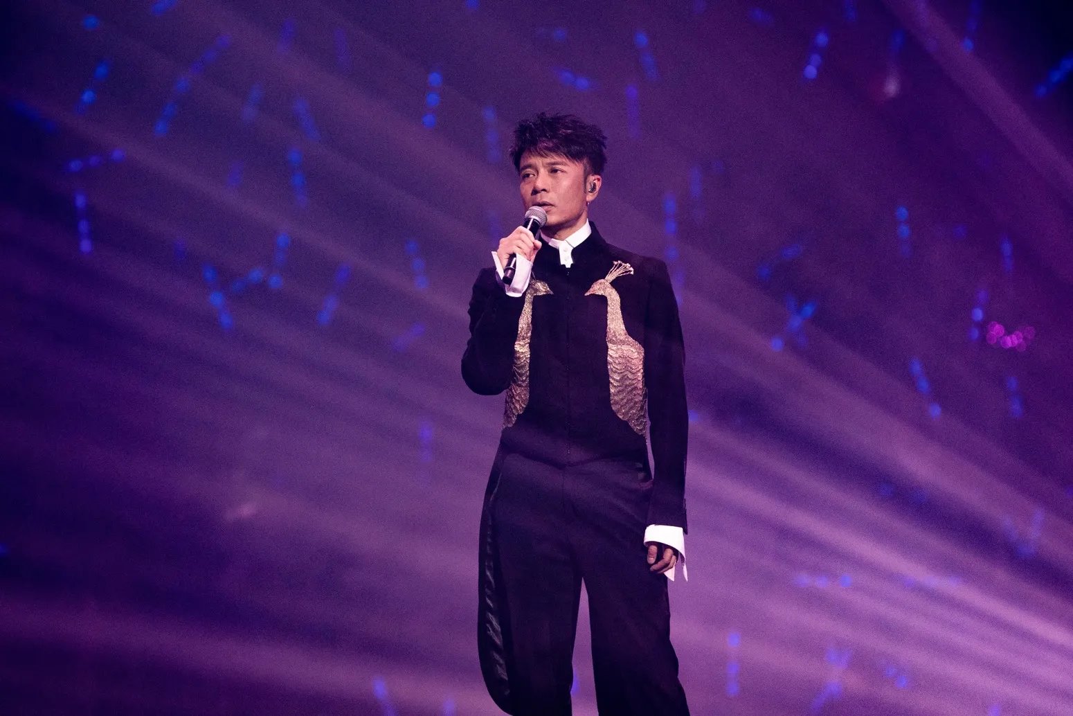 李克勤个人资料简介身高多少 李克勤老婆卢淑仪显赫家庭背景曝光