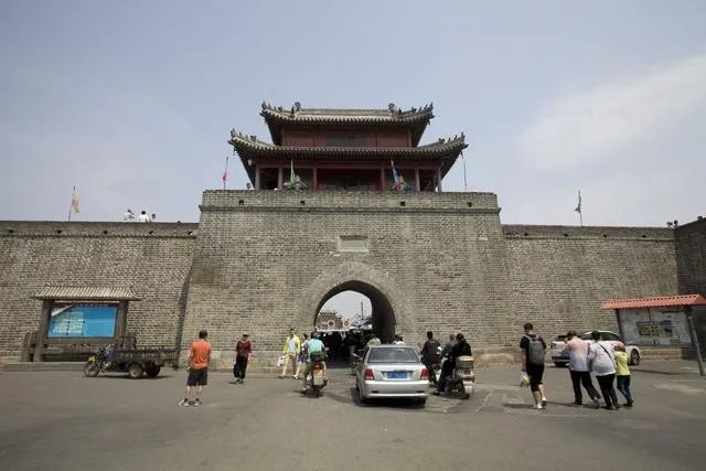 南京回收流失在外明城墙城砖8万块。除了南京,我国还有哪些有城墙的古城?哪个存留最完整?