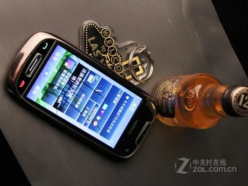 金属智能 导航限量版诺基亚C7大降150