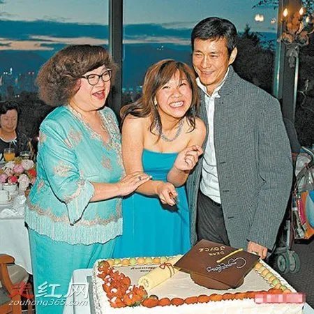 郑少秋爱过沈殿霞吗 外形上相差如此之多