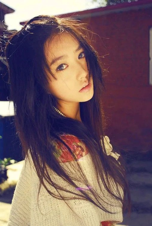 qq透明皮肤大图女生