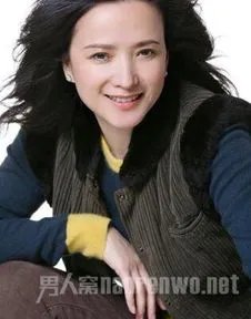 演员何晴现任老公是谁 经历过两段感情一段婚姻