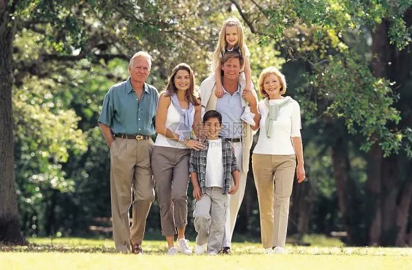 为何有时亲人之间反而关系不如陌生人？