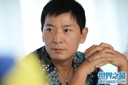 戴军老婆黄小蕾结婚照,戴军个人资料歌手身份出道