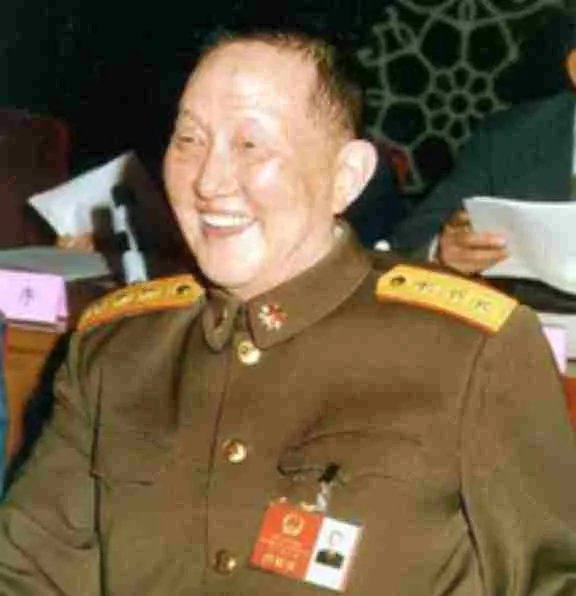 洪学(xue)智之妻是什么军衔