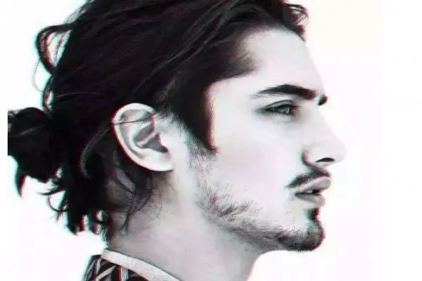 男生长发发型有哪些 男生留长发有几种发型