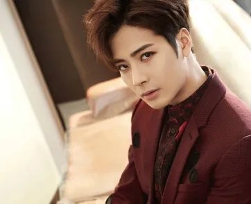 王嘉尔疑似回应近期争议：我没有时间做别的事情，你被他的哪些行为圈粉了？