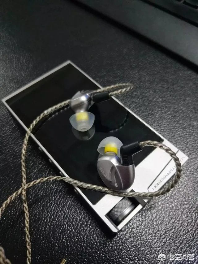 买两千多的耳机和四千多的播放器听音乐,是种什么样的听觉体验?