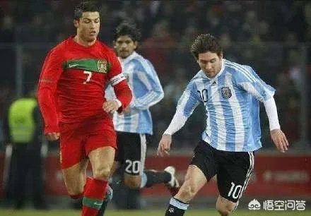 世界杯上梅西、c罗回家了，是不是意味着“双骄”时代结束了？