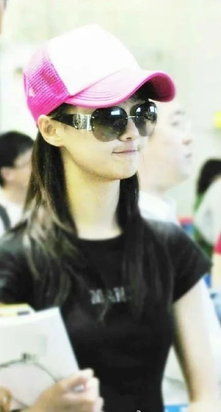 你们觉得郑爽整容前漂亮还是整容后漂亮？