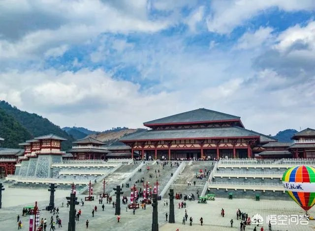 黔南都匀人口为啥那么少，一个城市的发展多少离不开人口，都匀要怎么吸引人口？