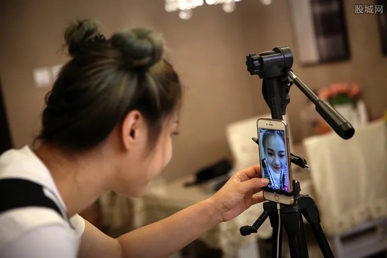 直播打赏将设置冷静期 限制高额打赏