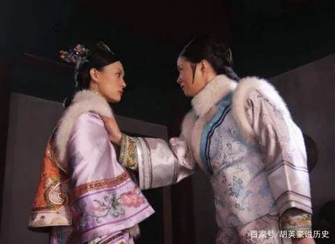 《甄嬛传》曹贵人混迹在华妃宫里,也闻着欢宜香,为何却能生下温宜公主呢?