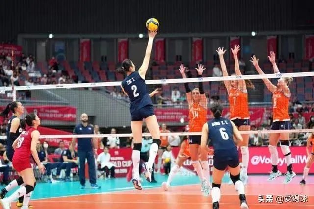 中国女排豪夺9连胜，下一场要满足哪些条件就能提前夺冠，请罗列一下有哪些情况？