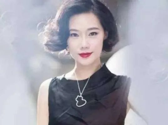 曹艳艳的老公现任：曹艳艳个人资料