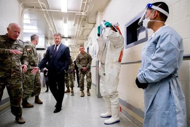 消息人士特朗普呼吸困难，为什么一开始就使用瑞德西韦？