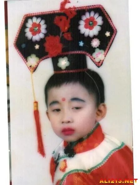 想当初贫僧也是驱魔人 那些不堪回首的童年照片