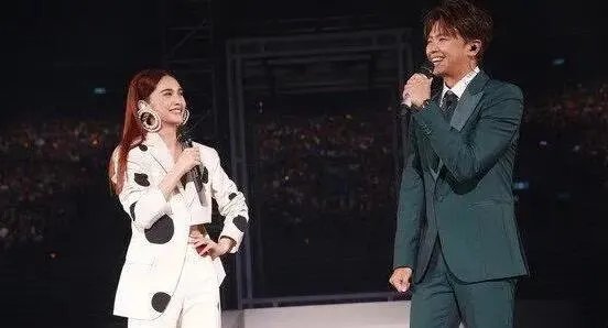 杨丞琳悼念黄鸿升是怎么回事 杨丞琳悼念黄鸿升是什么情况