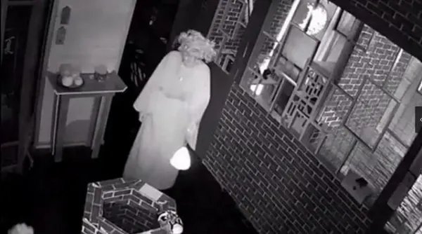 浙江一女孩玩密室逃脱被砍伤，头被缝了4针，这一游戏存在哪些安全隐患？