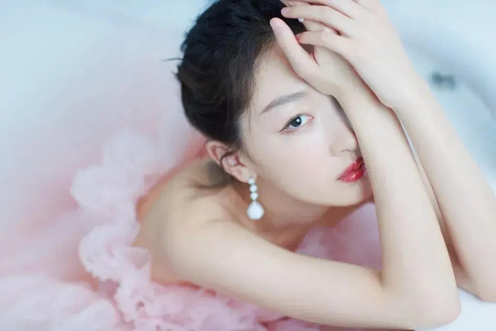 你知道周冬雨，邢菲，朱正廷，陈飞宇的八卦吗？