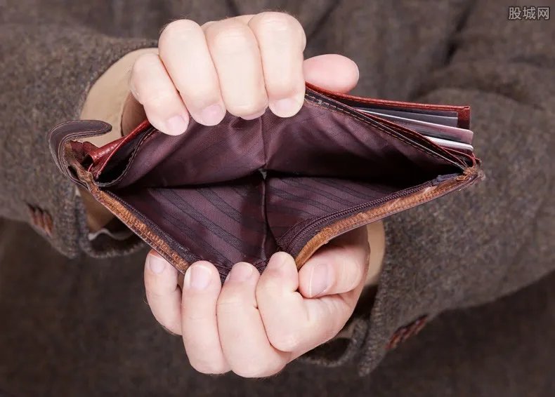 全国首例个人破产 男子负债214万只需还3.2万